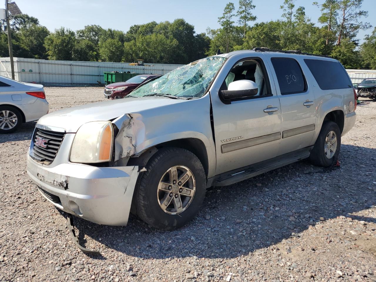 GMC YUKON C1500 SLT