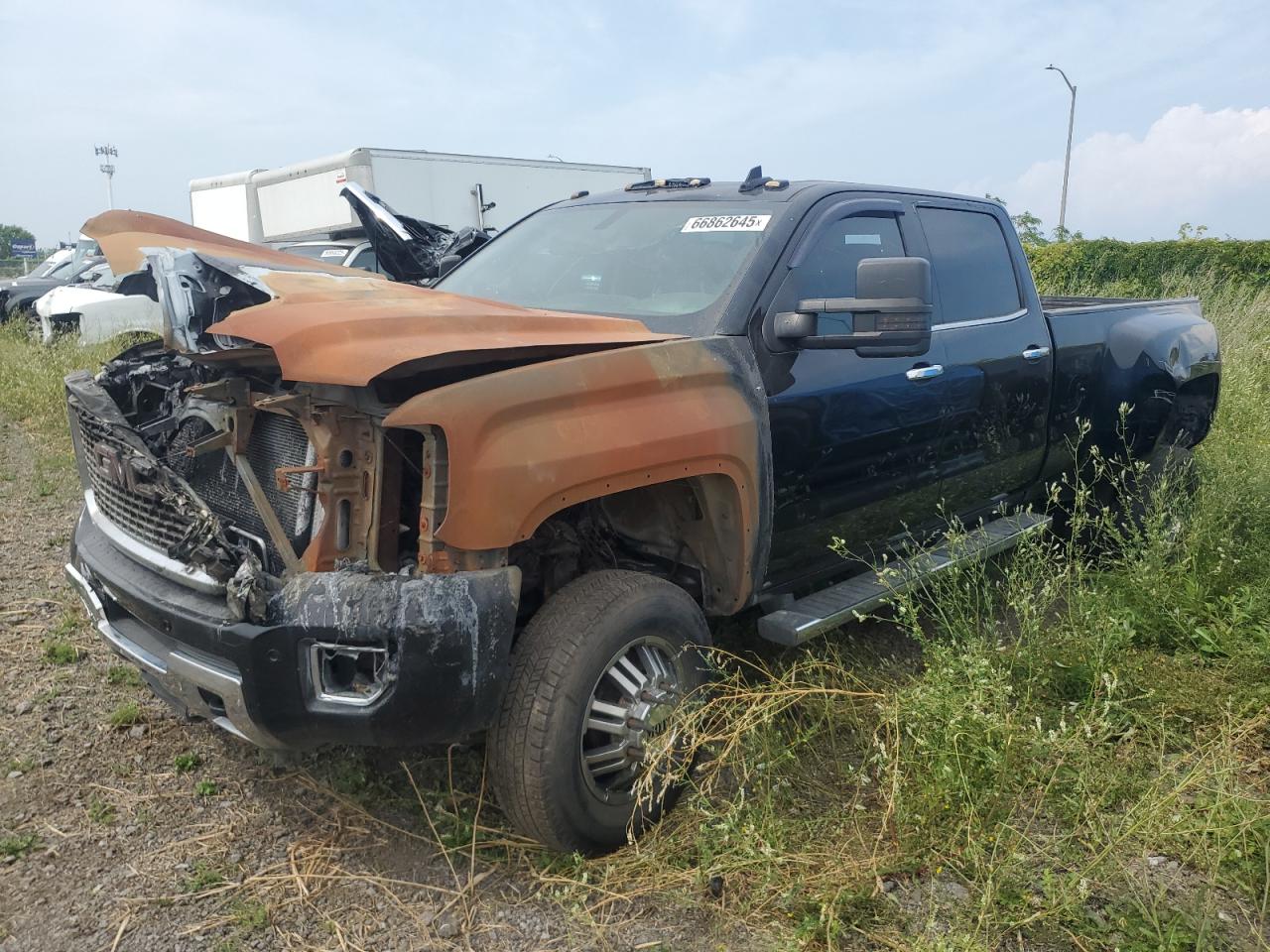 GMC SIERRA K3500 DENALI