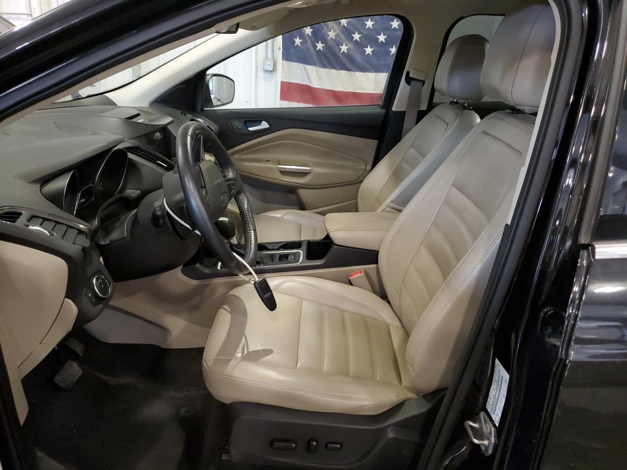 FORD ESCAPE TITANIUM