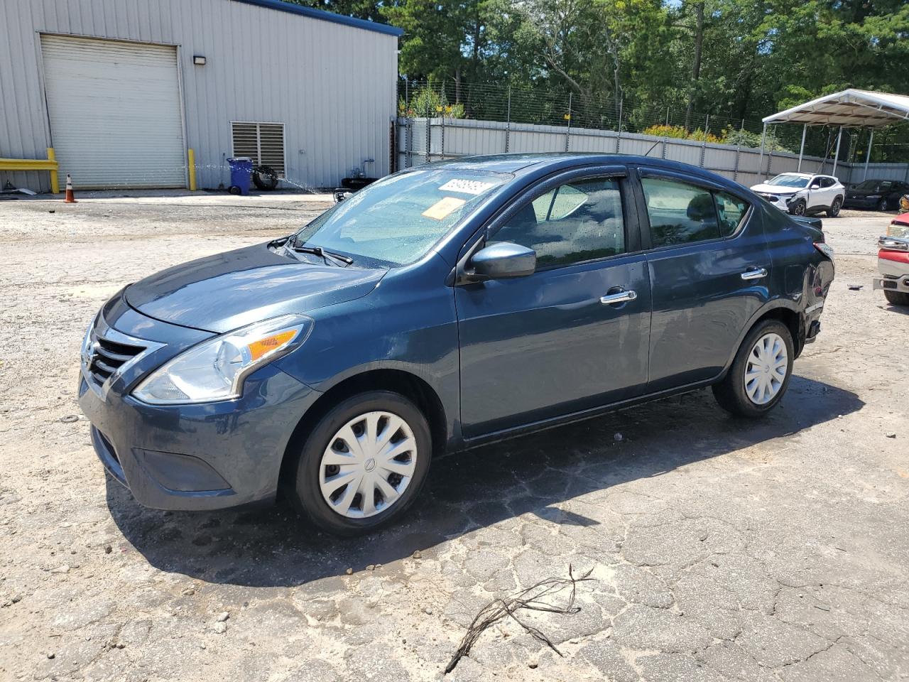 NISSAN VERSA S