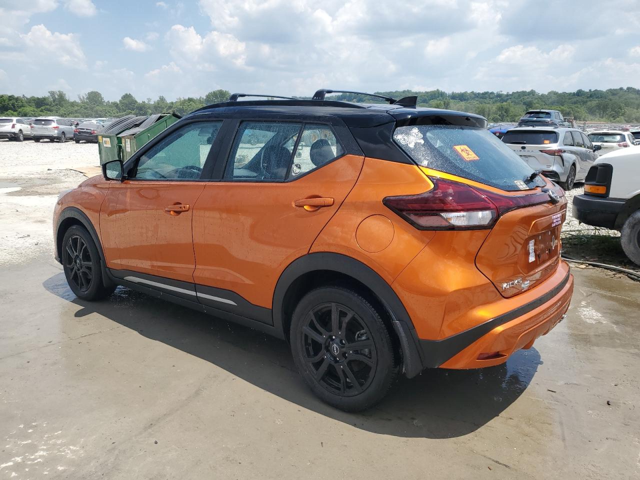 NISSAN KICKS SR