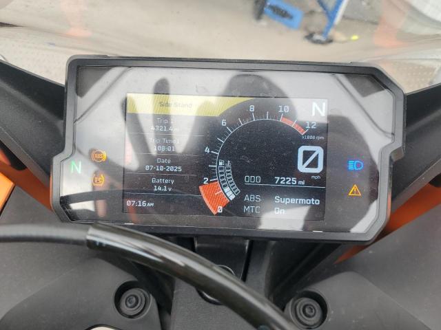 2022 KTM 390 RC MD2JYJ406NC213807