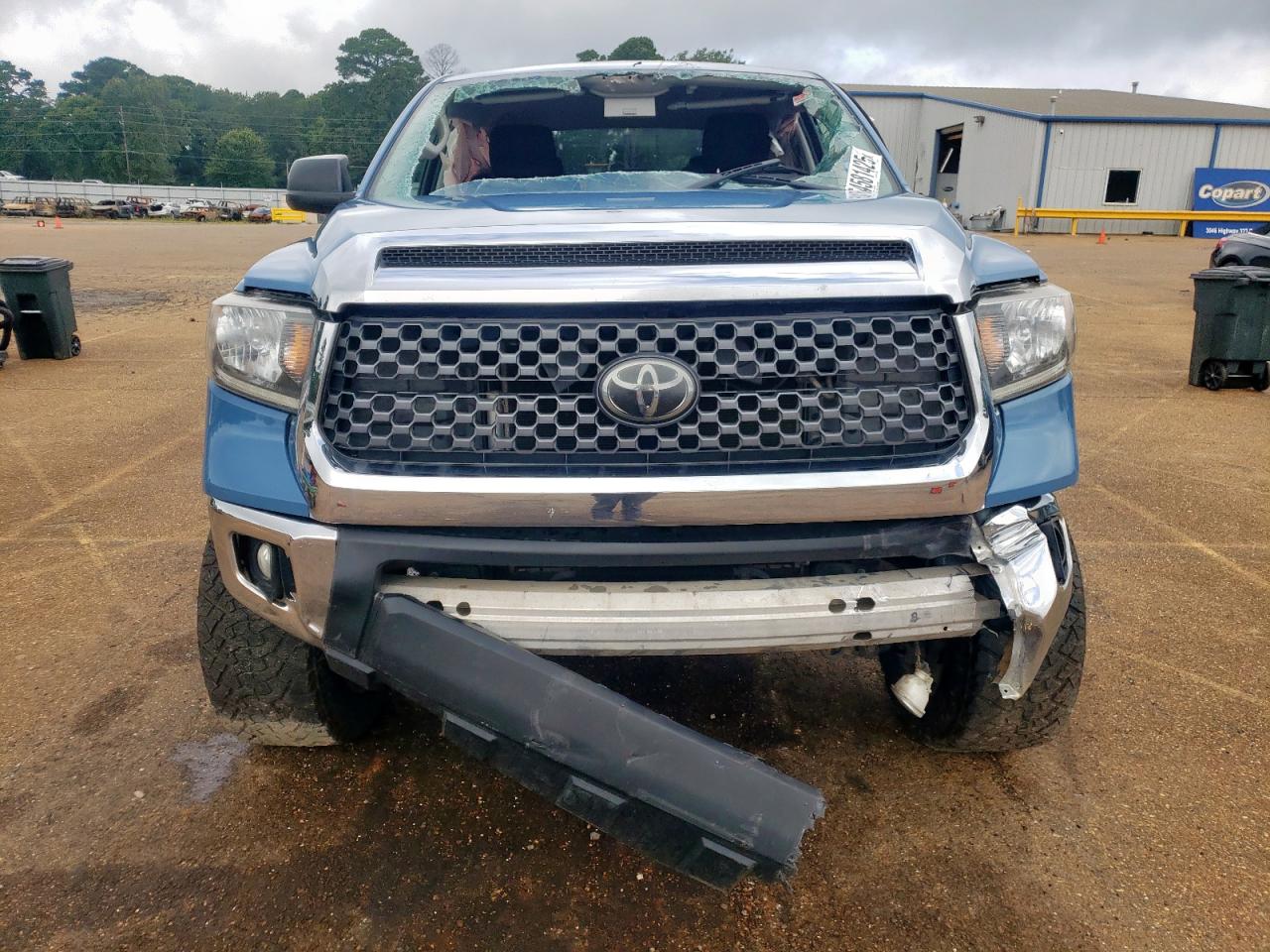 TOYOTA TUNDRA CREWMAX SR5