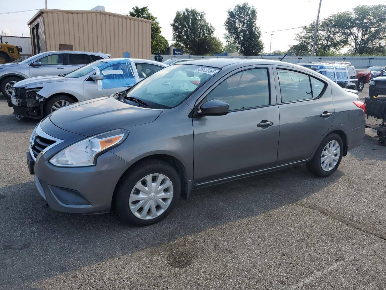 NISSAN VERSA S