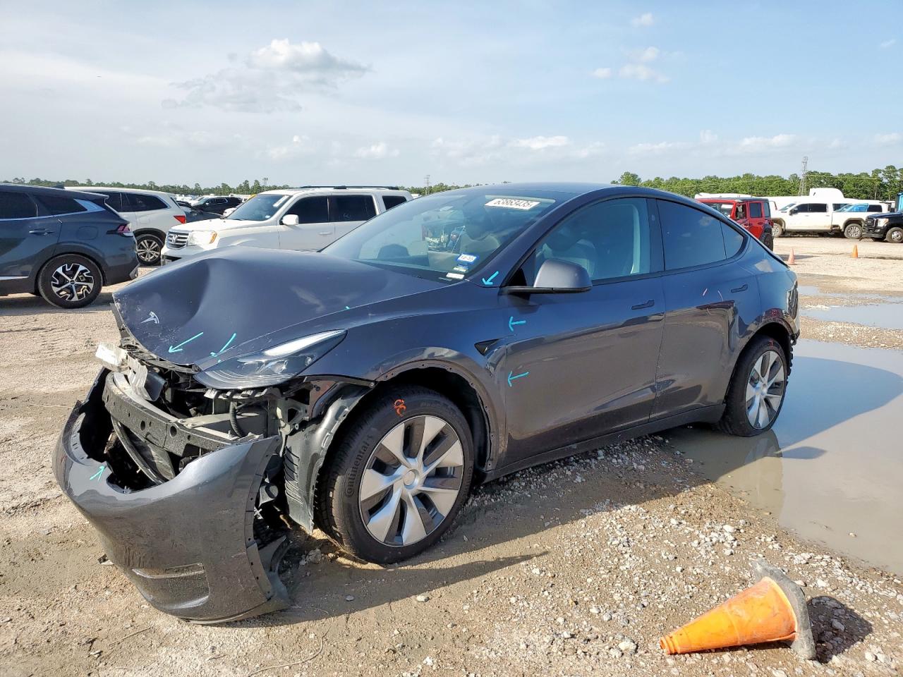 TESLA MODEL Y