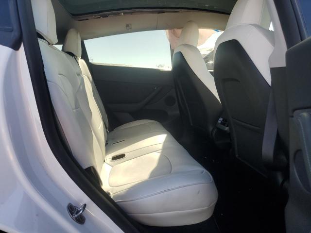 2024 TESLA MODEL Y 7SAYGDED0RF121887