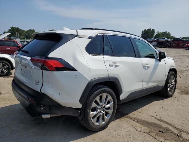 2019 TOYOTA RAV4 XLE P - JTMA1RFV2KD028256