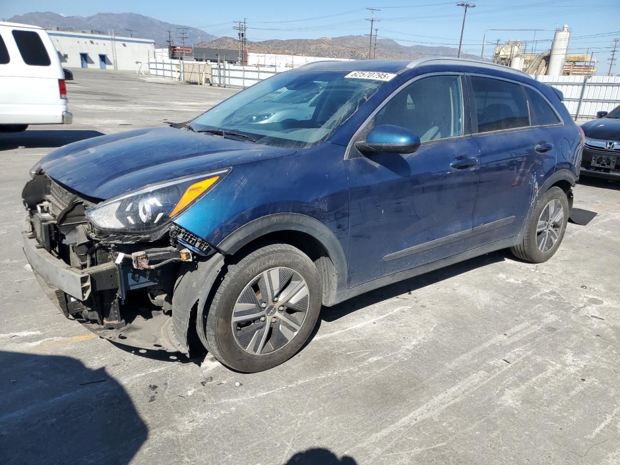 KIA NIRO LX