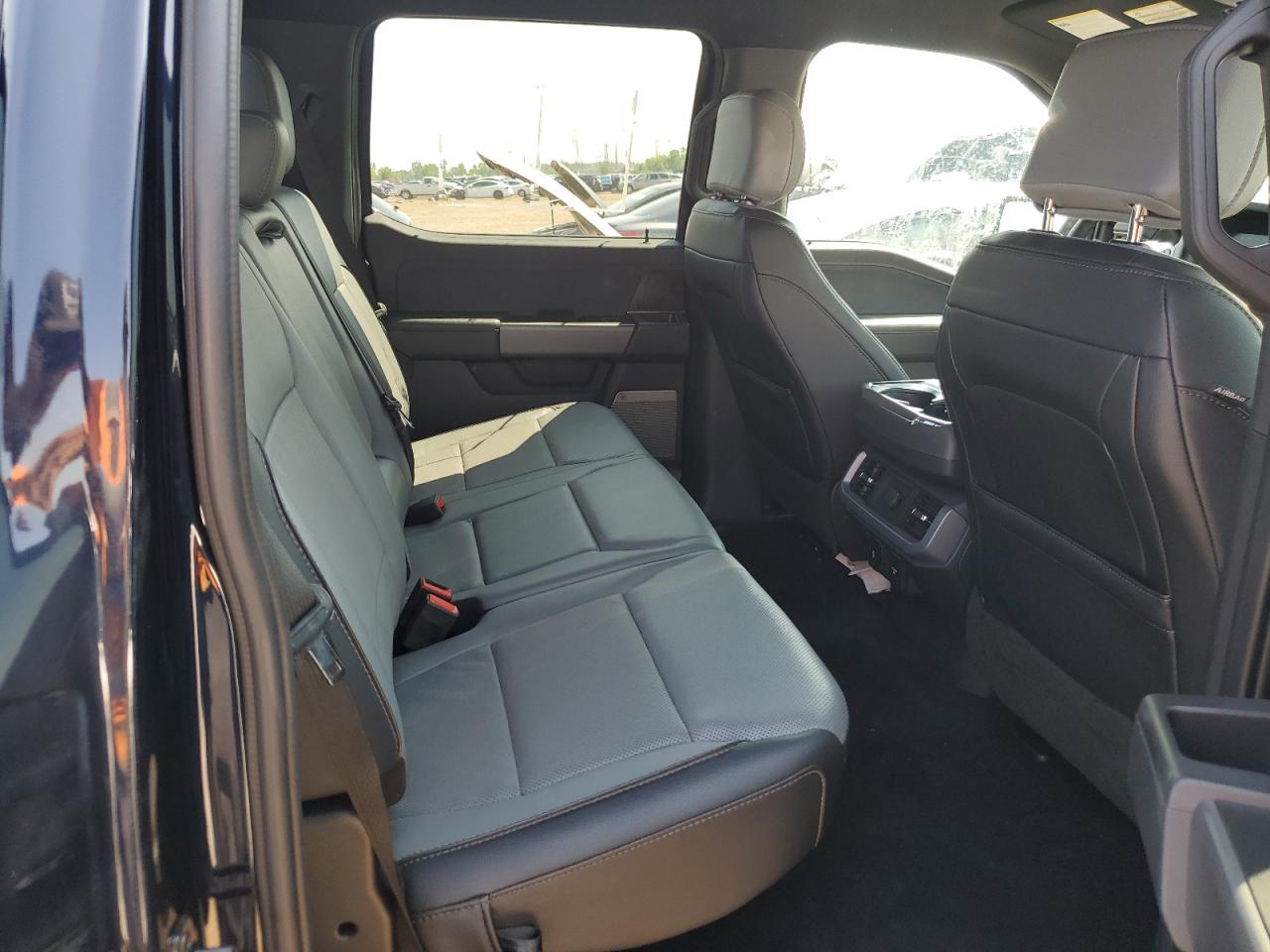 FORD F-150 LIGHTNING PRO