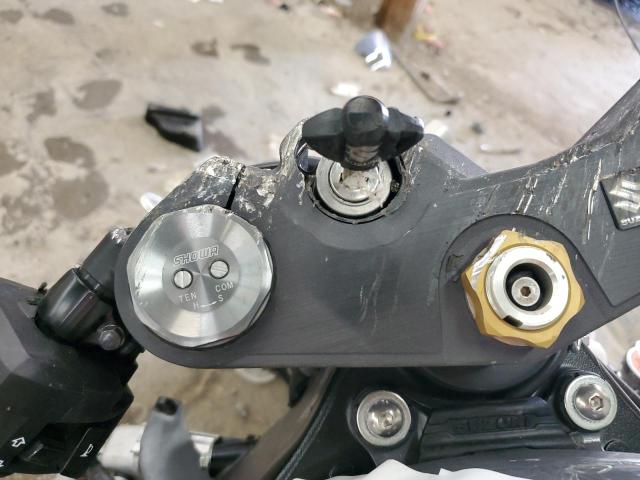 2025 SUZUKI GSX-R600 JS1GN7FA7S7101212