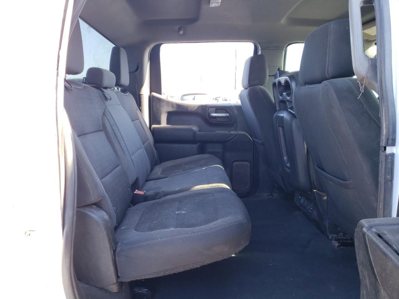 CHEVROLET SILVERADO C1500 LT