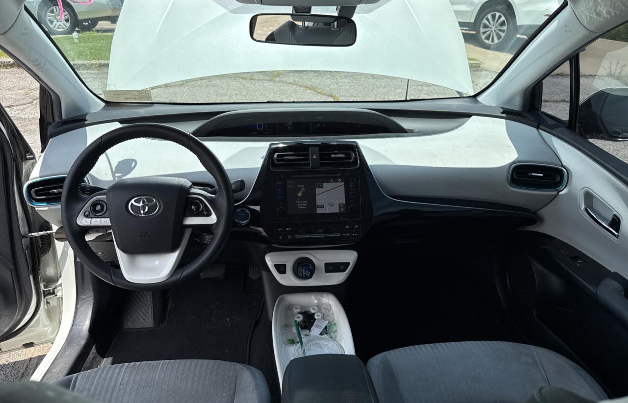Toyota Prius 2016