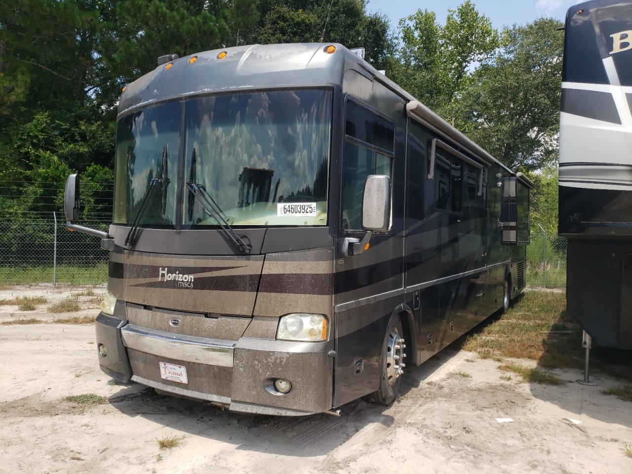 Lot #3291220978 2005 ITASCO HORIZON