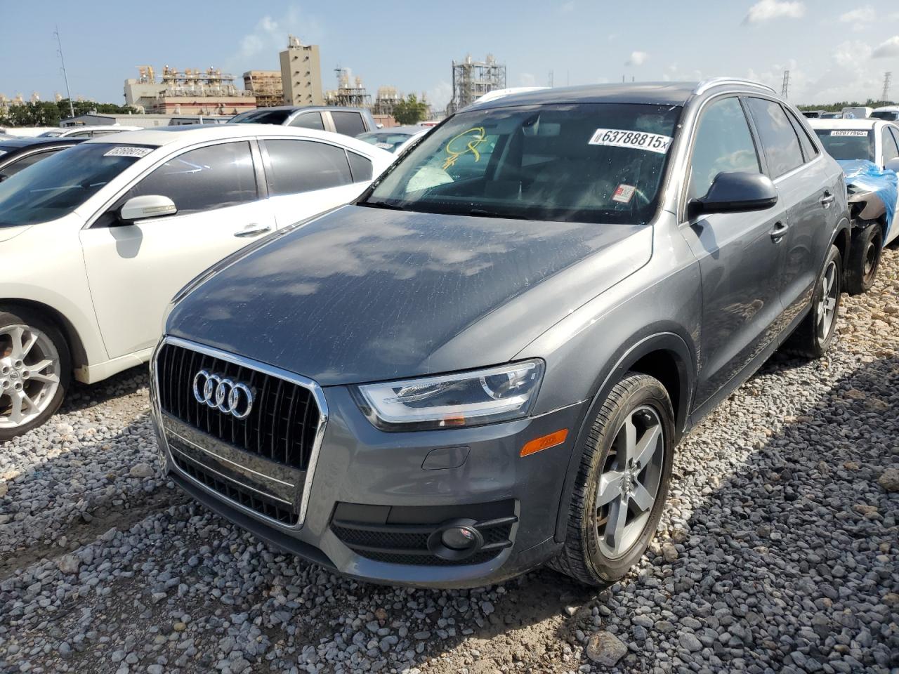 AUDI Q3 PREMIUM PLUS