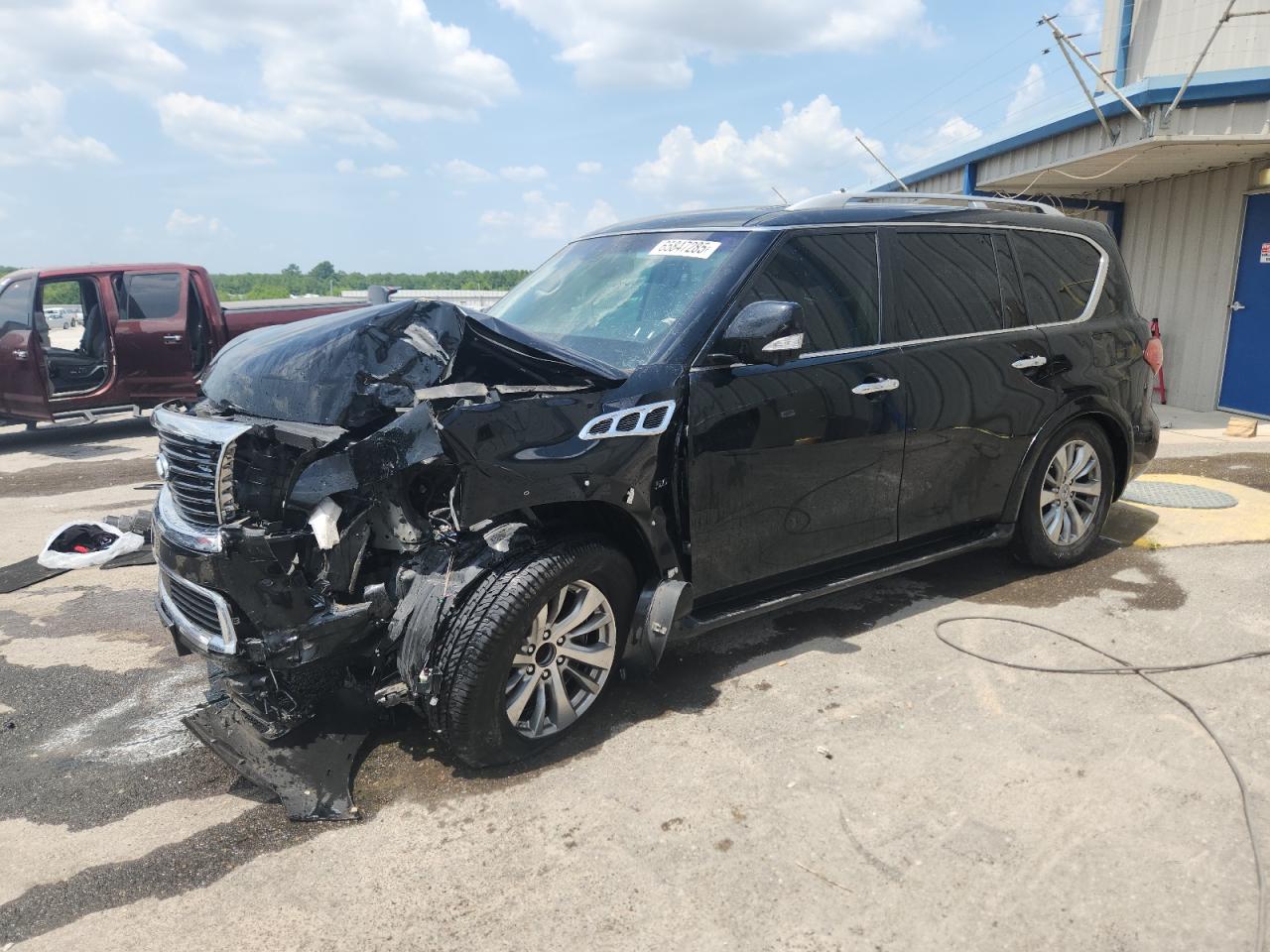 INFINITI QX80 BASE