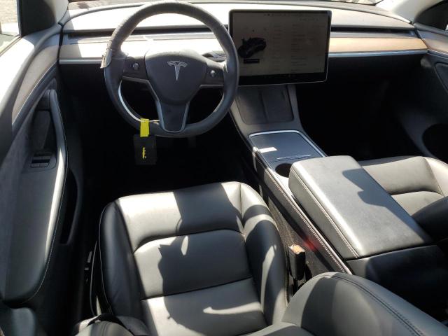 2024 TESLA MODEL Y 7SAYGDEE9RA233125