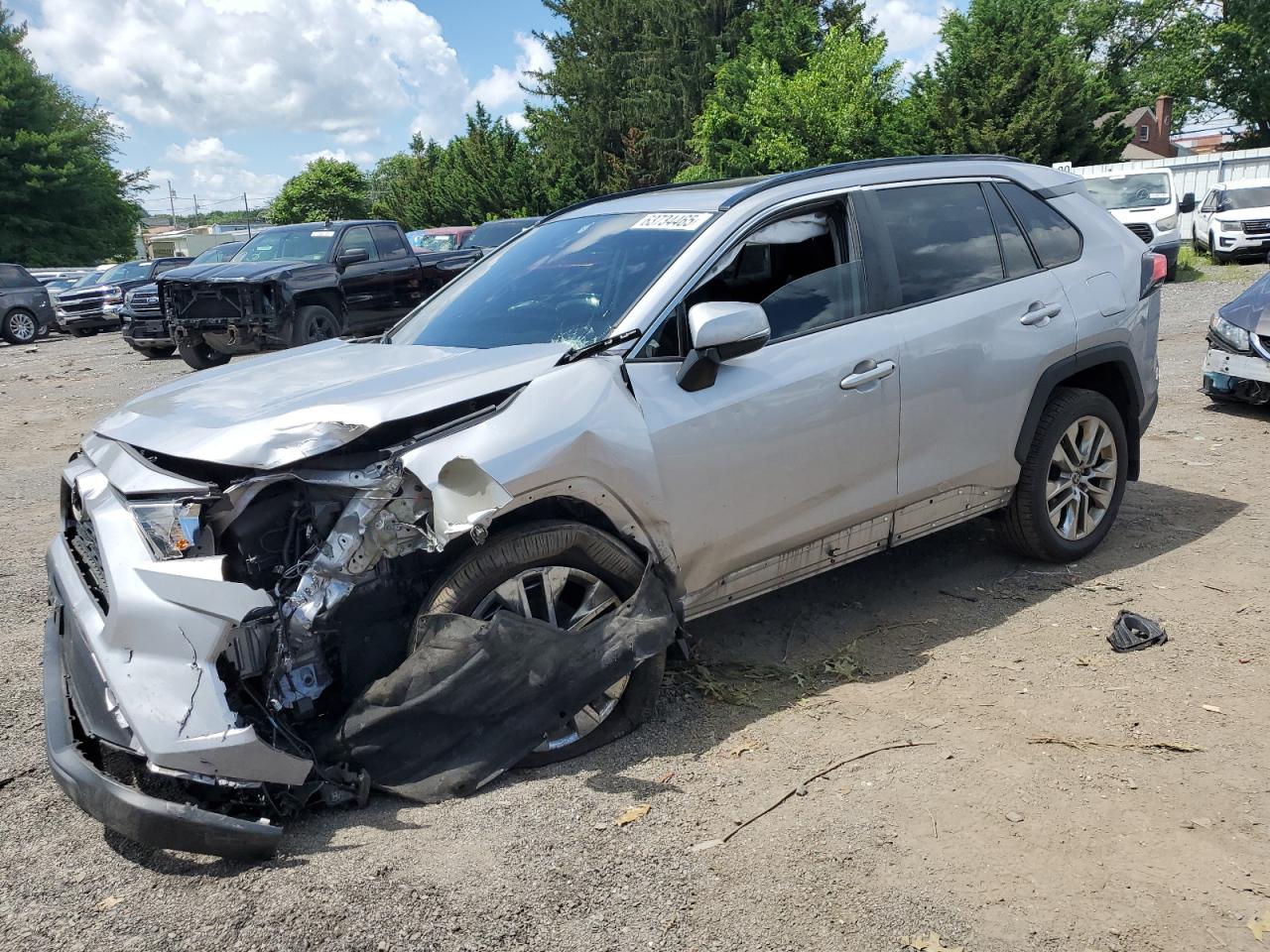 TOYOTA RAV4 XLE PREMIUM