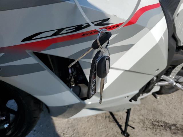 2025 HONDA CBR600 RR JH2PC40H8SK200190