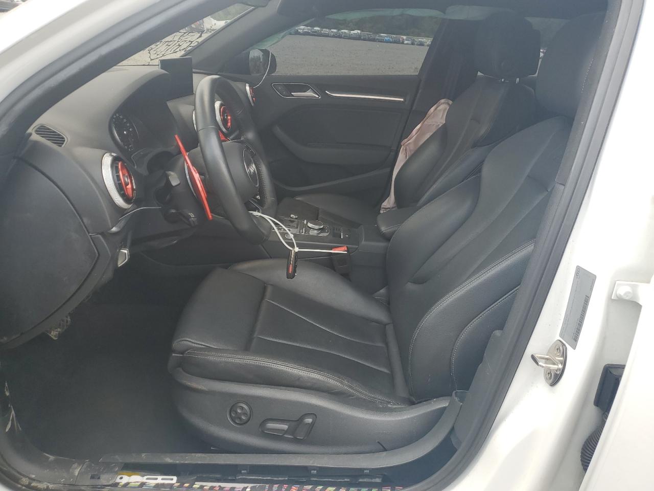 AUDI A3 S-LINE PREMIUM