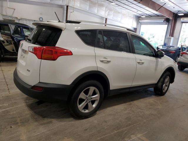 2015 TOYOTA RAV4 XLE - JTMWFREV4FJ056835