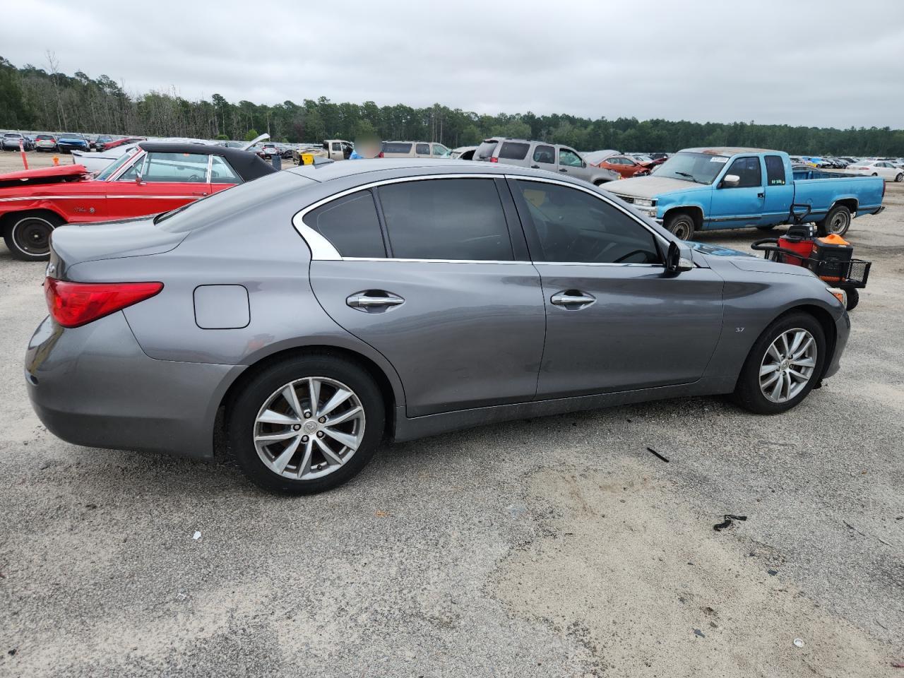 INFINITI Q50 BASE