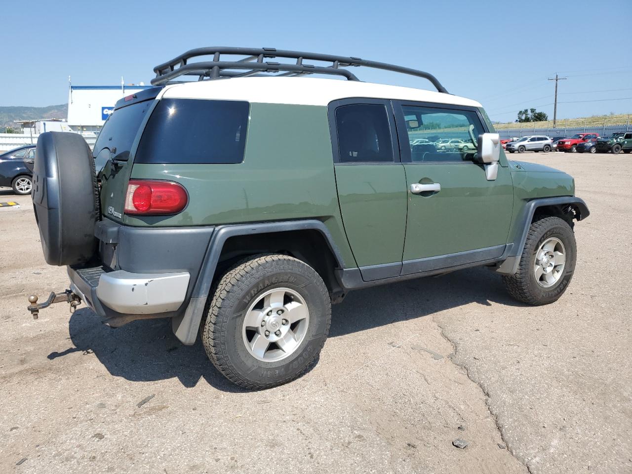 TOYOTA FJ CRUISER