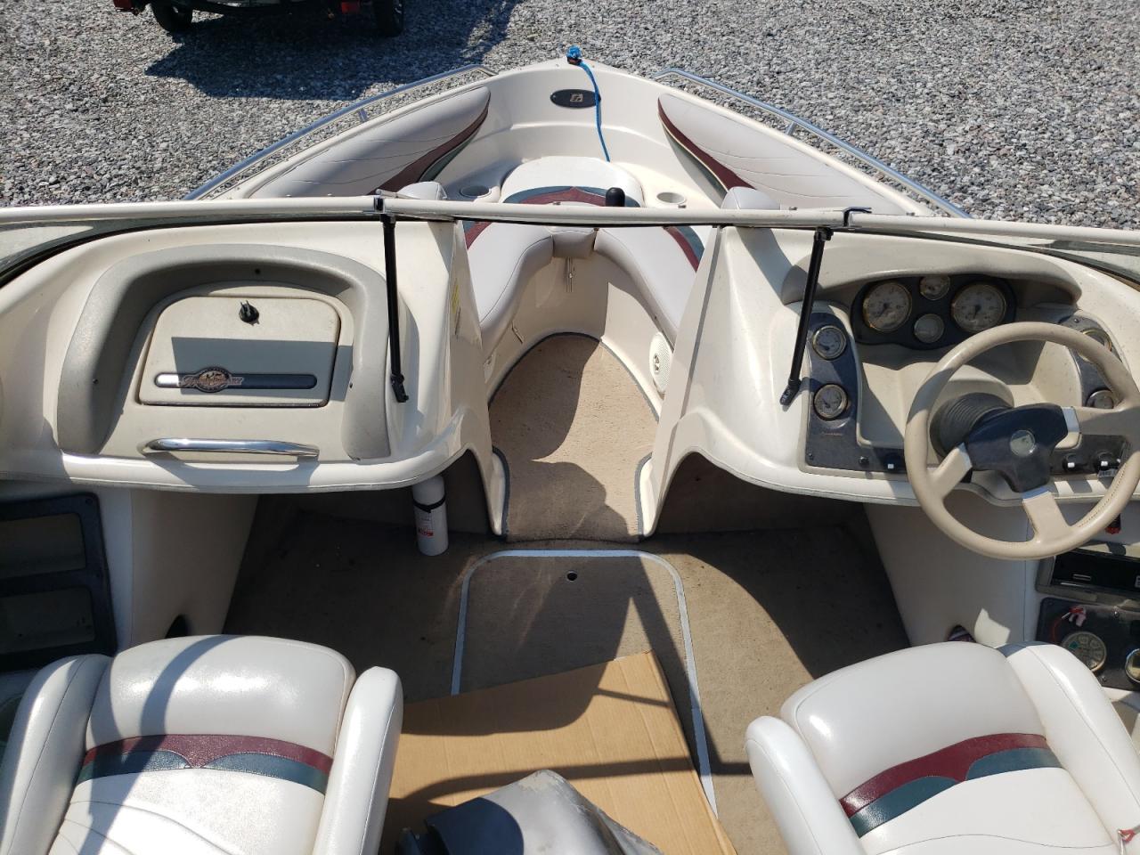 Lot #3248477538 1998 LARSON BOAT