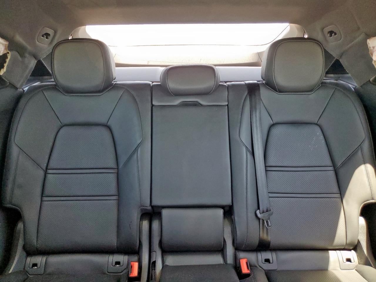 PORSCHE CAYENNE COUPE