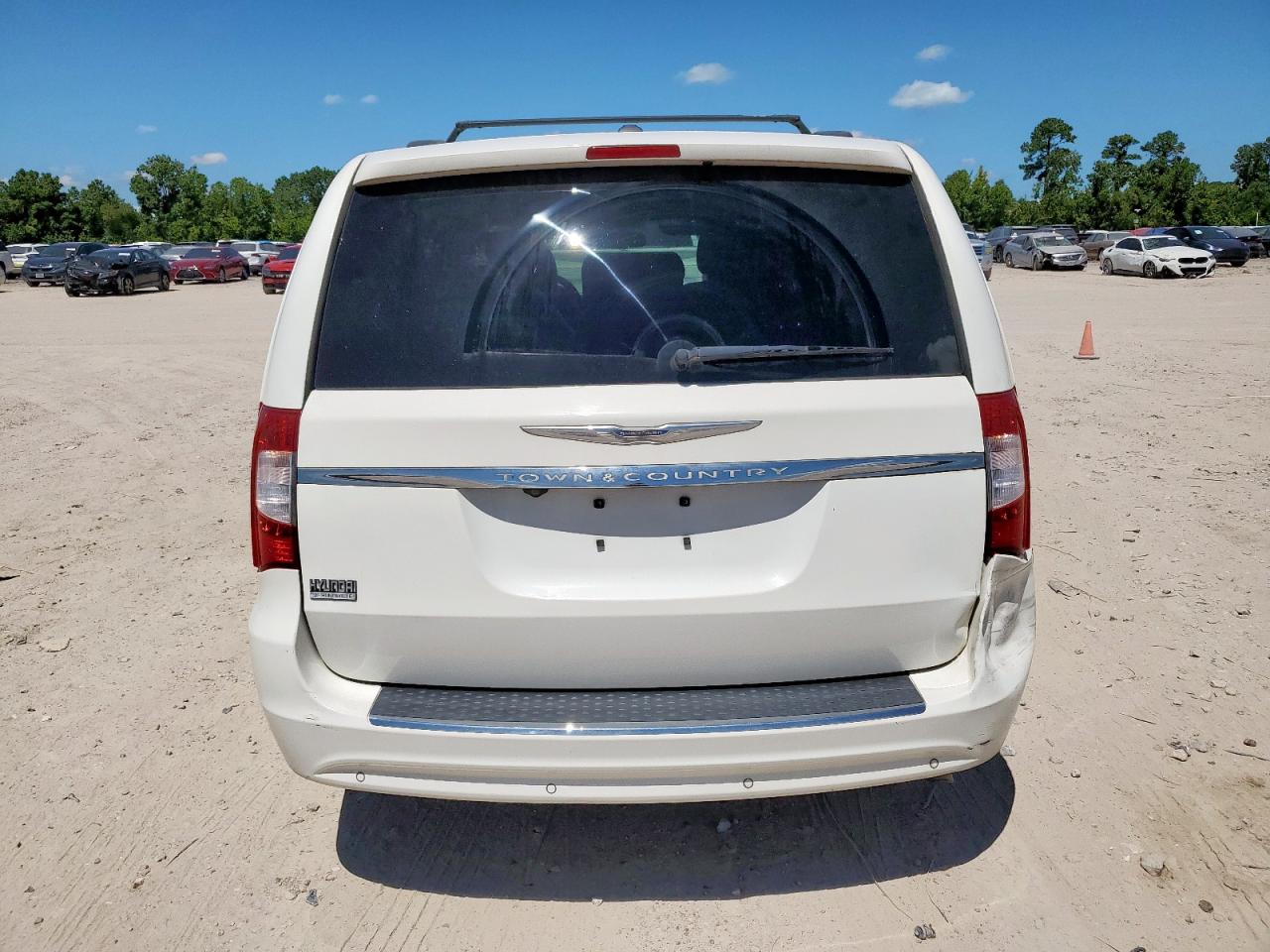 CHRYSLER TOWN & COUNTRY TOURING L