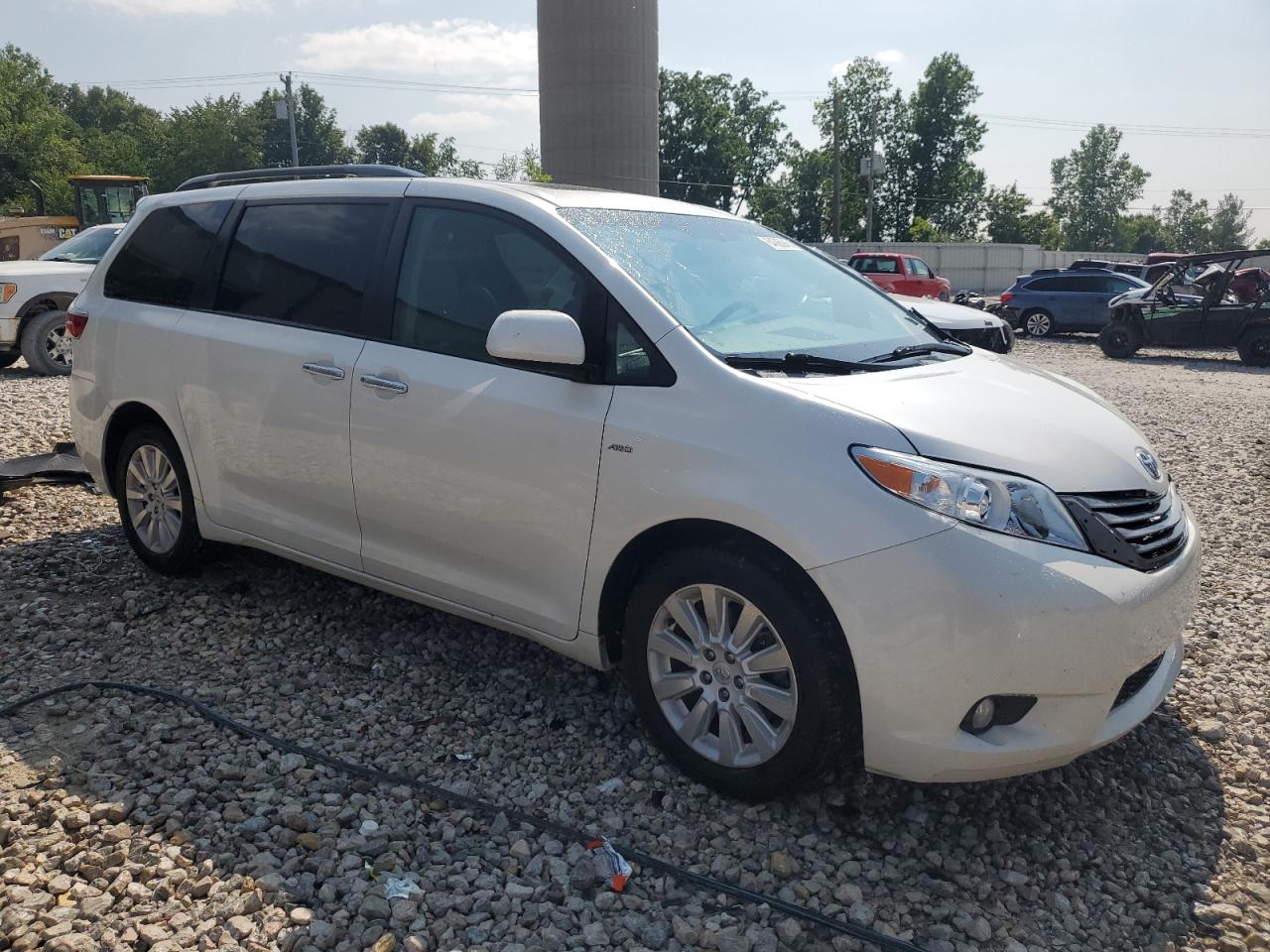 TOYOTA SIENNA XLE