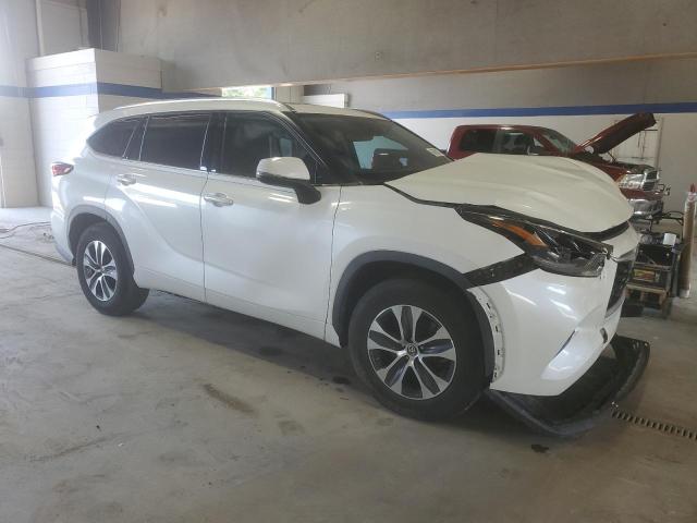 2021 TOYOTA HIGHLANDER XLE 5TDGZRAH1MS519669