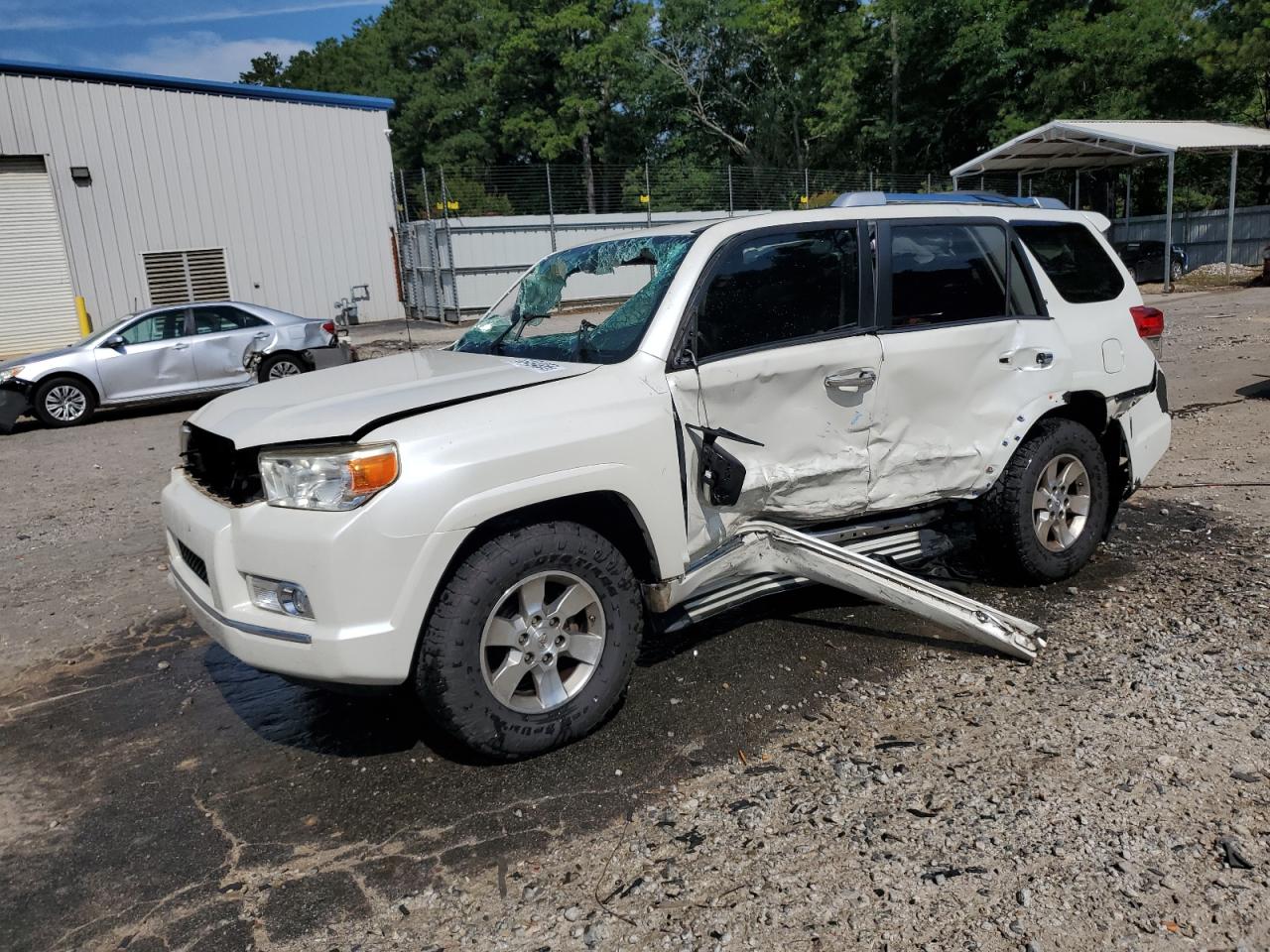 TOYOTA 4RUNNER SR5