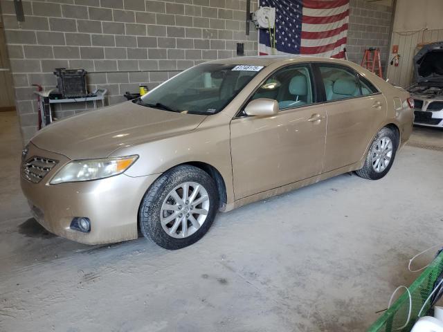 TOYOTA CAMRY BASE