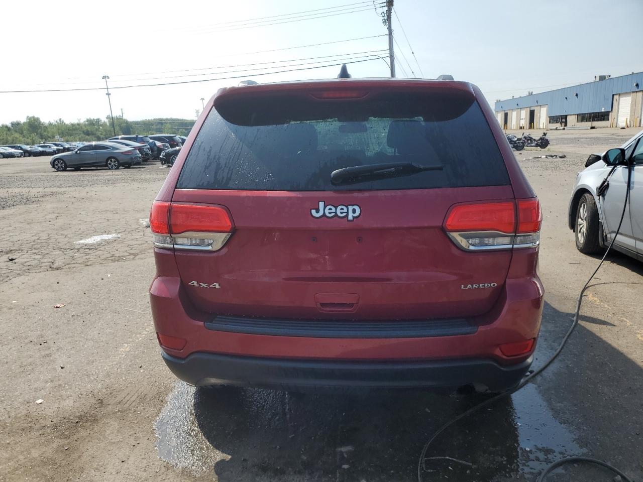 JEEP GRAND CHEROKEE LAREDO