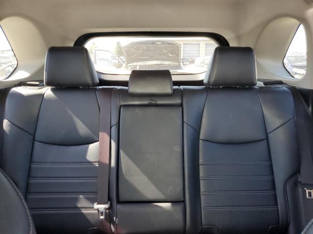 2019 TOYOTA RAV4 XLE P JTMA1RFV5KD515984