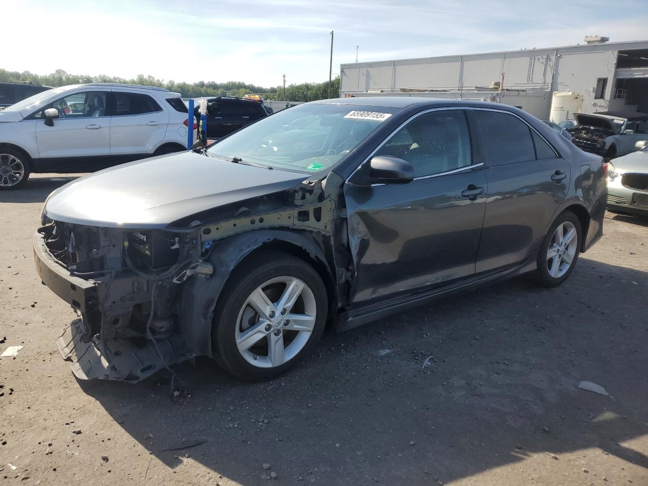 TOYOTA CAMRY BASE