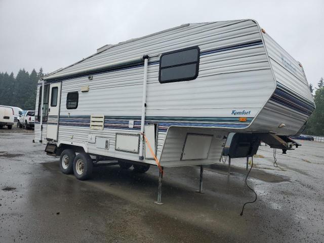 Global Auto Auctions: 1995 KOMFORT FIFTH WHEEL