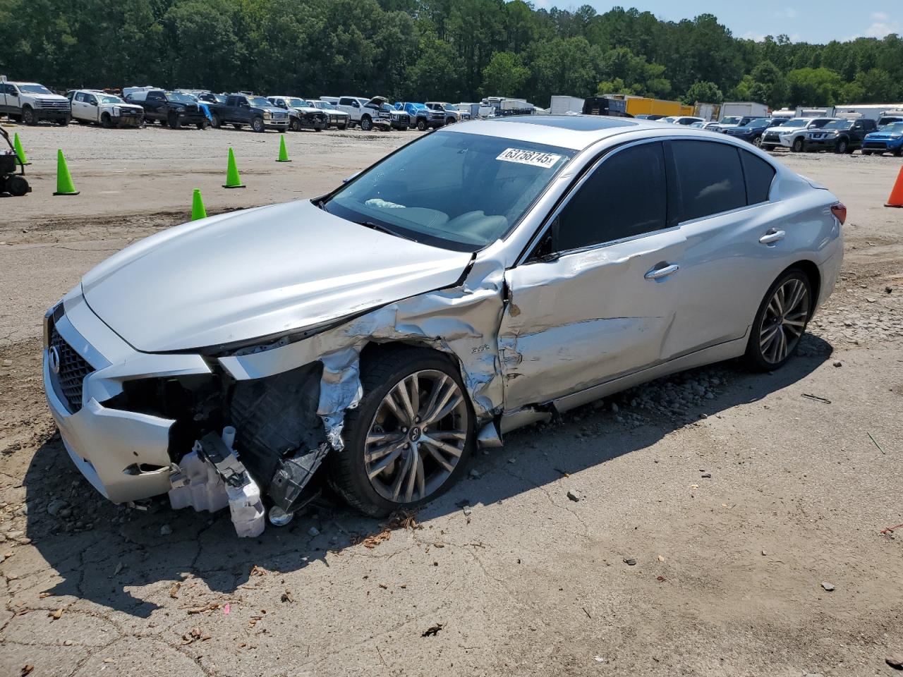 INFINITI Q50 LUXE