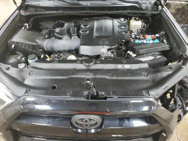 2019 TOYOTA 4RUNNER SR JTEBU5JR2K5619966