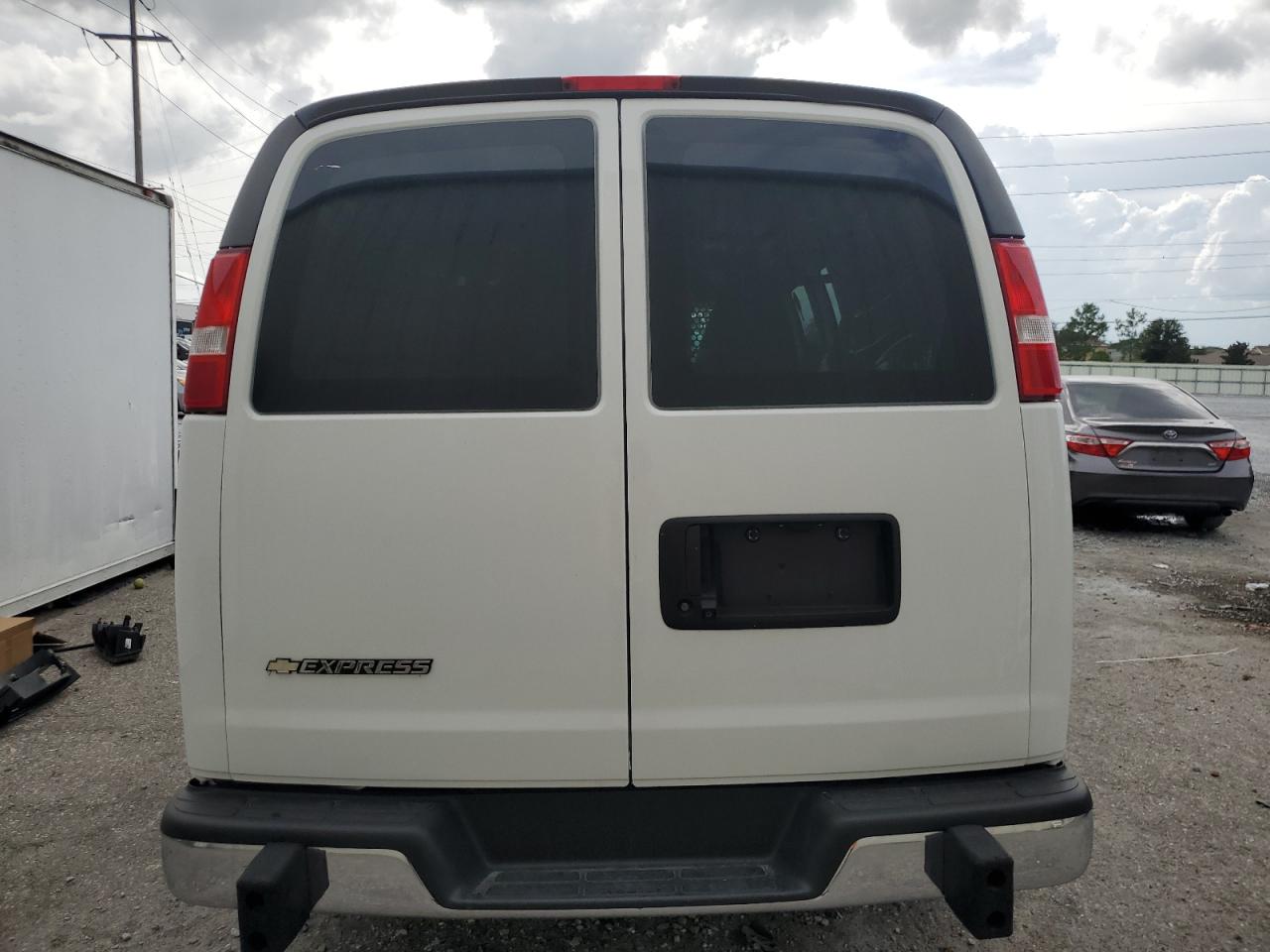 CHEVROLET EXPRESS G2