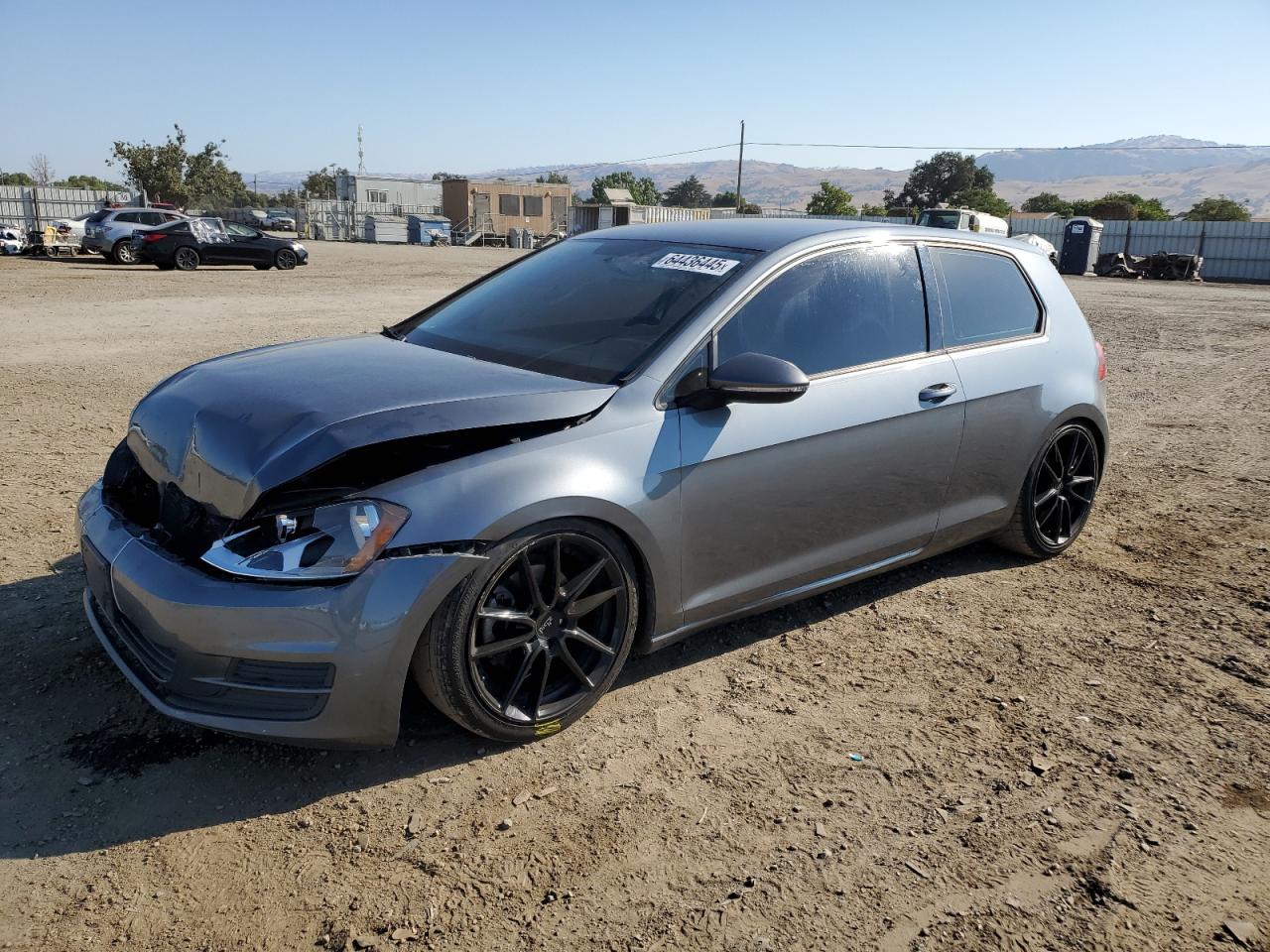 VOLKSWAGEN GOLF
