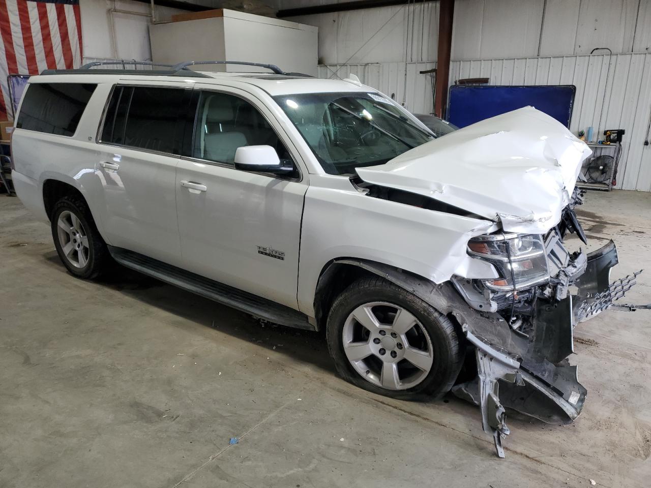 CHEVROLET SUBURBAN C1500 LT