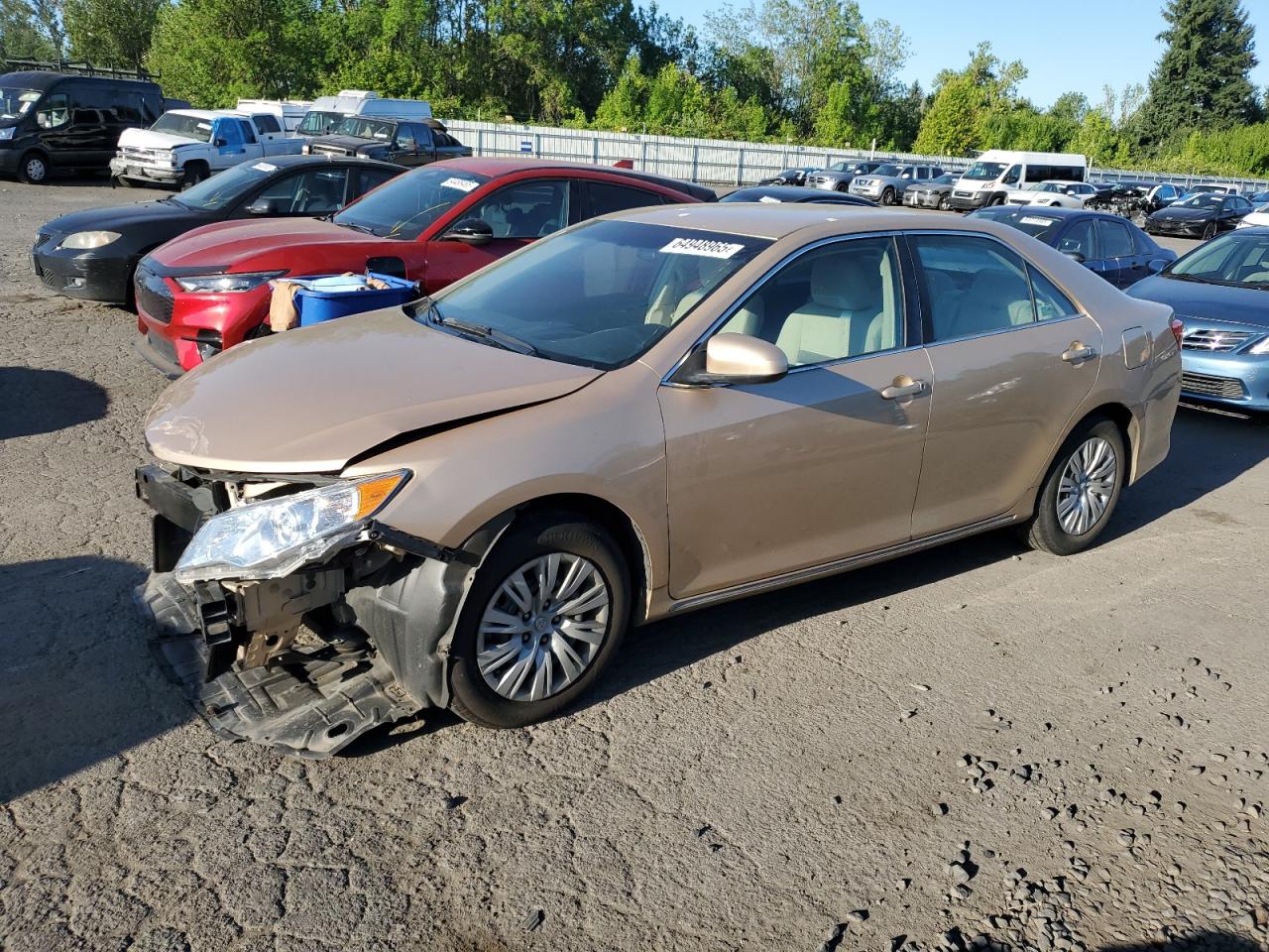 TOYOTA CAMRY BASE