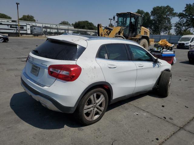 2019 MERCEDES-BENZ GLA 250 4M - WDCTG4GB3KJ583002