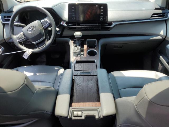 2021 TOYOTA SIENNA XLE 5TDYRKEC5MS002689