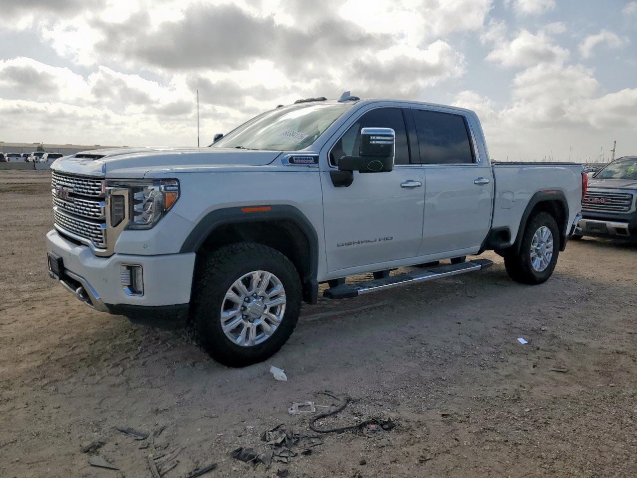 GMC SIERRA K2500 DENALI
