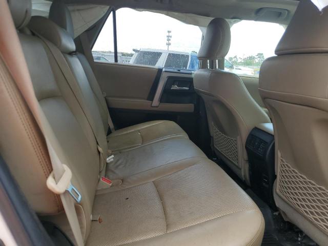 2018 TOYOTA 4RUNNER SR JTEBU5JR7J5489150