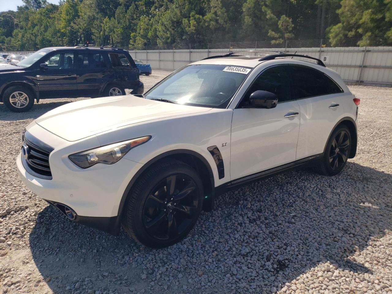 INFINITI QX70