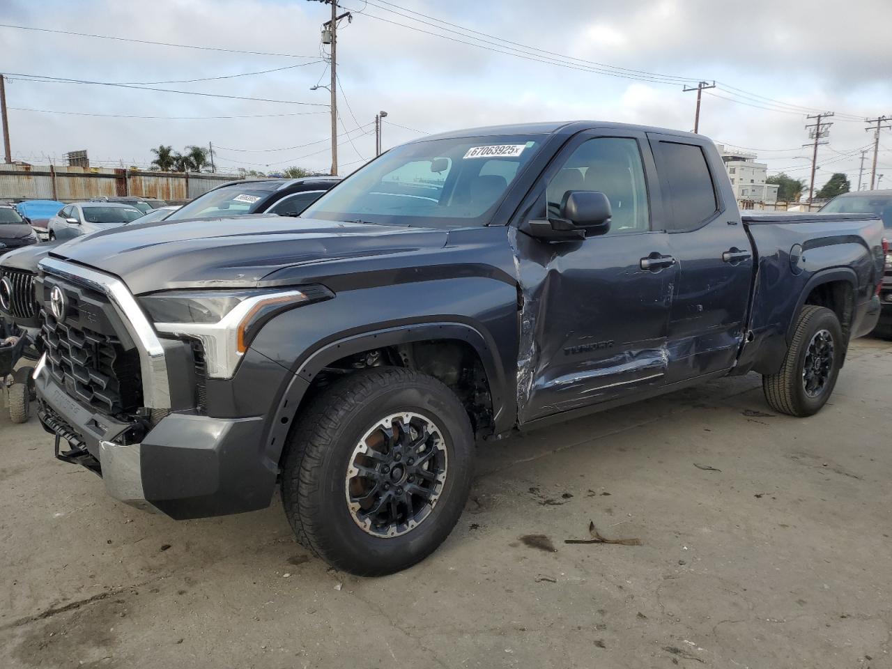 TOYOTA TUNDRA DOUBLE CAB SR