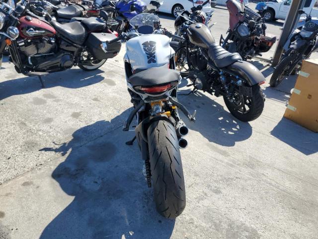 2024 DUCATI SUPERSPORT ZDMVABDS0RB000323